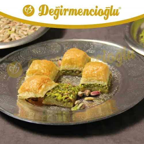 FISTIKLI KURU BAKLAVA(1 ADET)