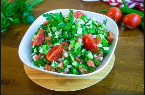 ÇOBAN SALATA